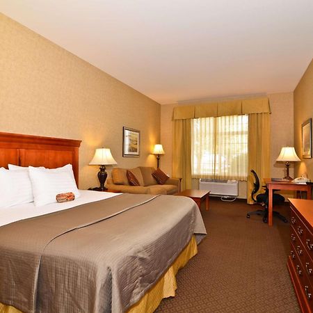 Best Western Plus Kennewick Inn Exterior photo