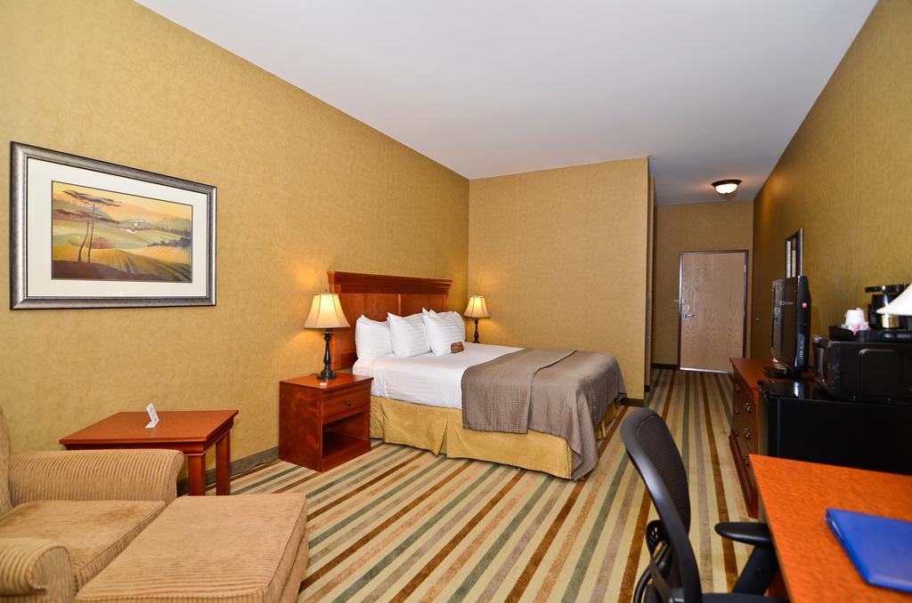 Best Western Plus Kennewick Inn Exterior photo